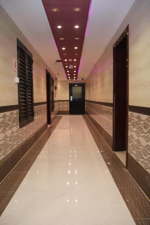 Sutchi Hotel Dubai Bagian luar foto
