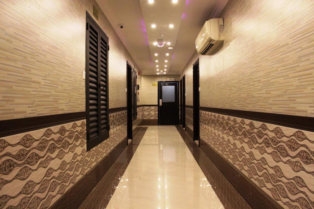 Sutchi Hotel Dubai Bagian luar foto