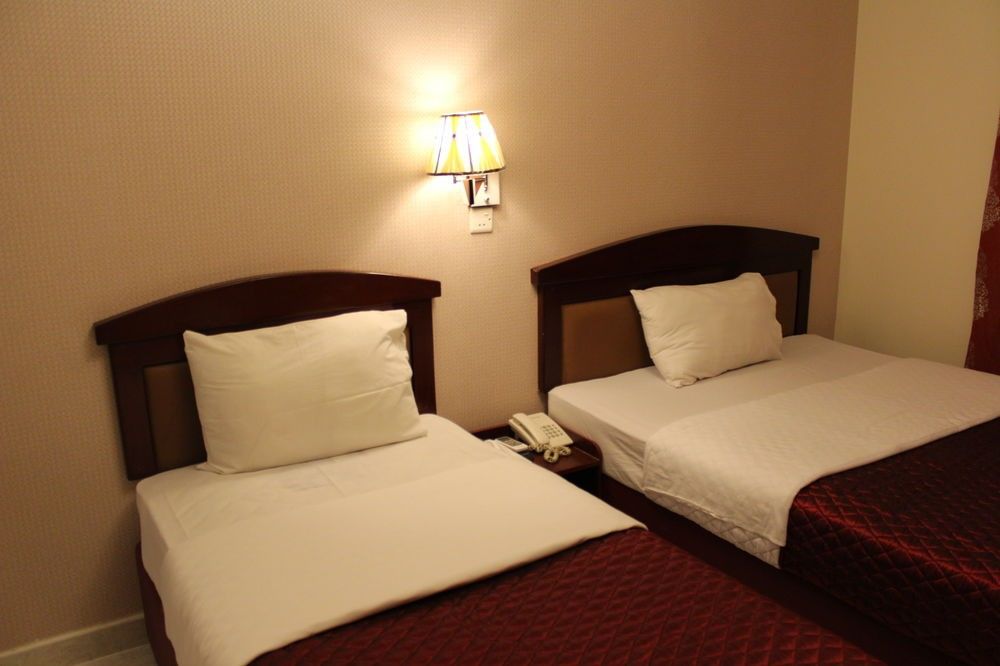 Sutchi Hotel Dubai Bagian luar foto