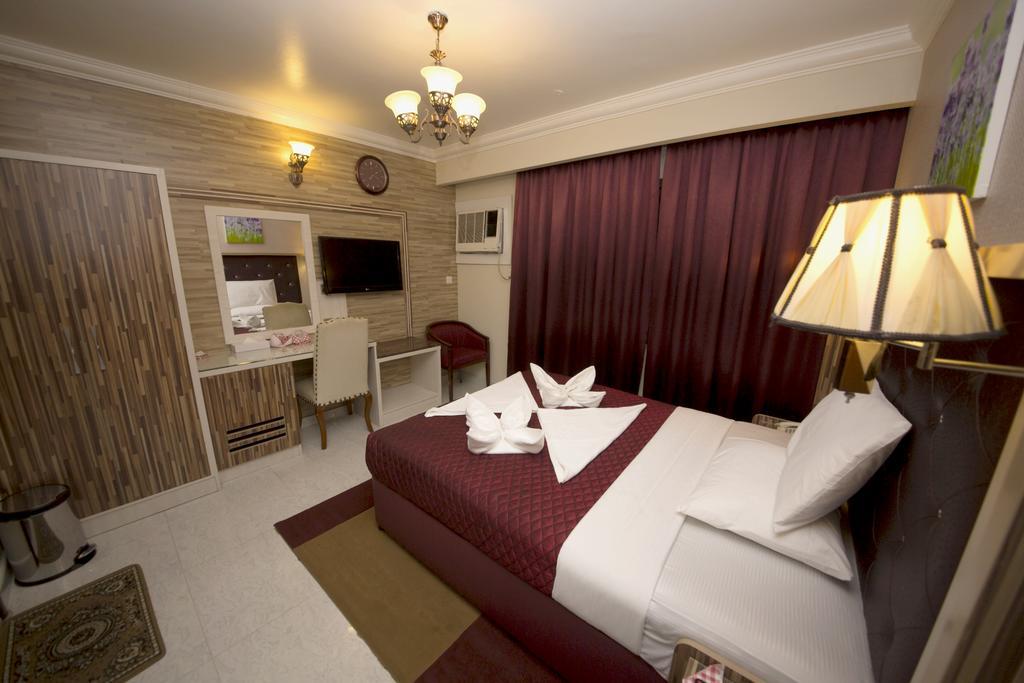 Sutchi Hotel Dubai Bagian luar foto