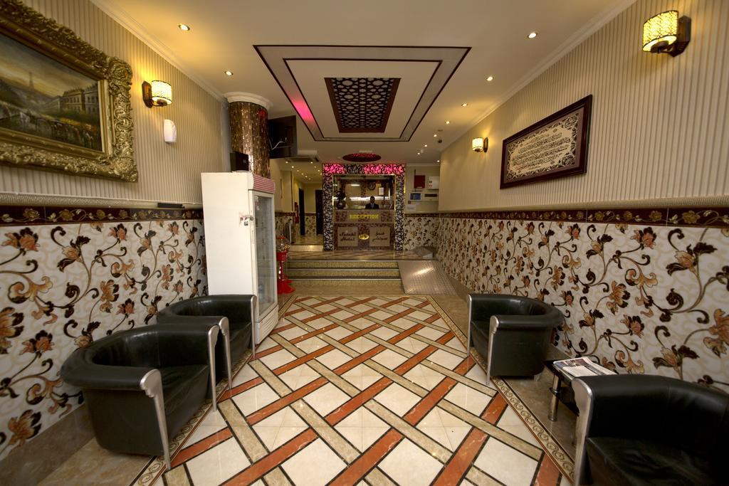 Sutchi Hotel Dubai Bagian luar foto