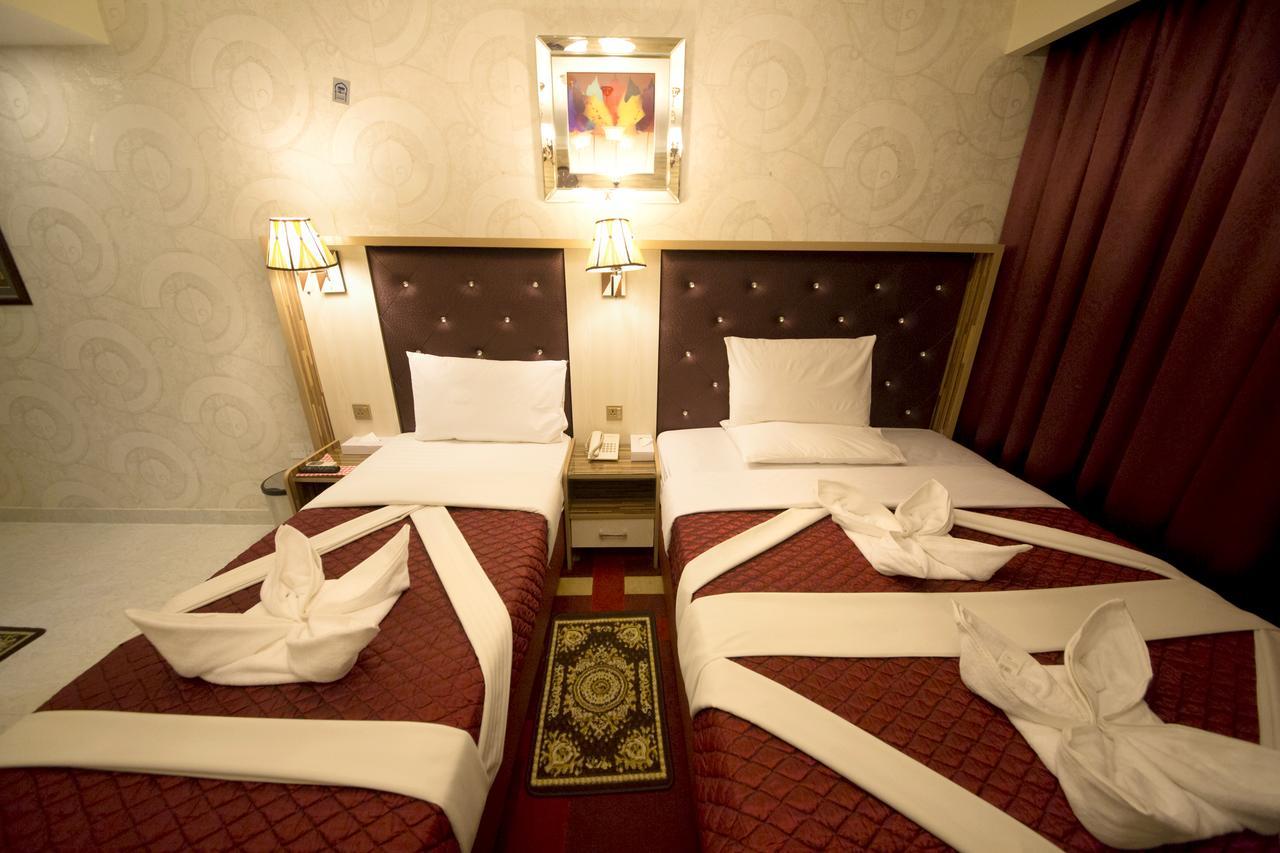 Sutchi Hotel Dubai Bagian luar foto