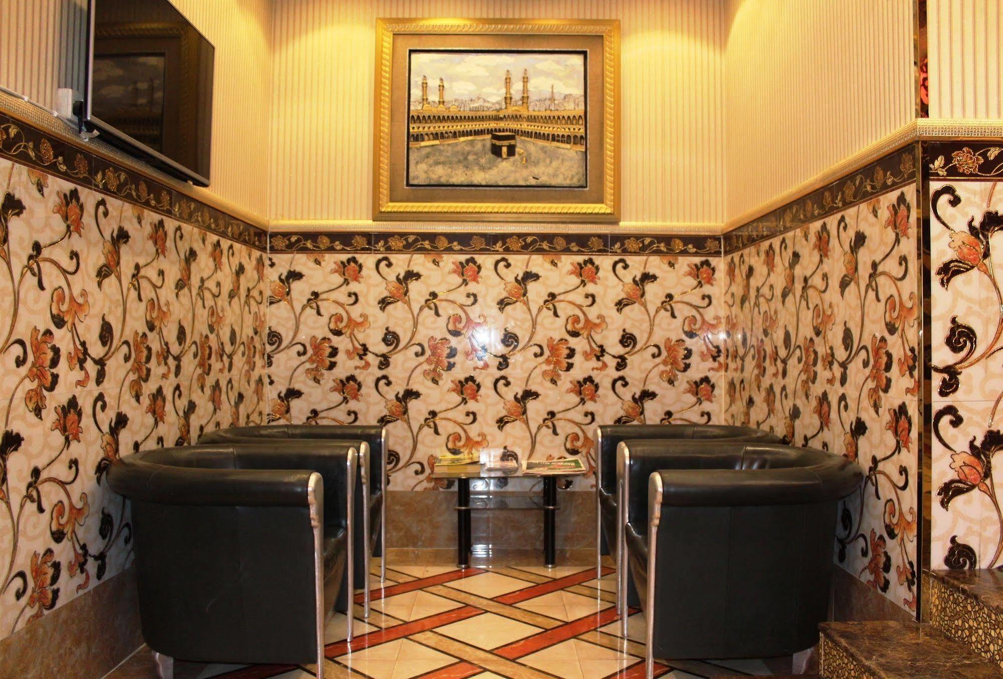 Sutchi Hotel Dubai Bagian luar foto