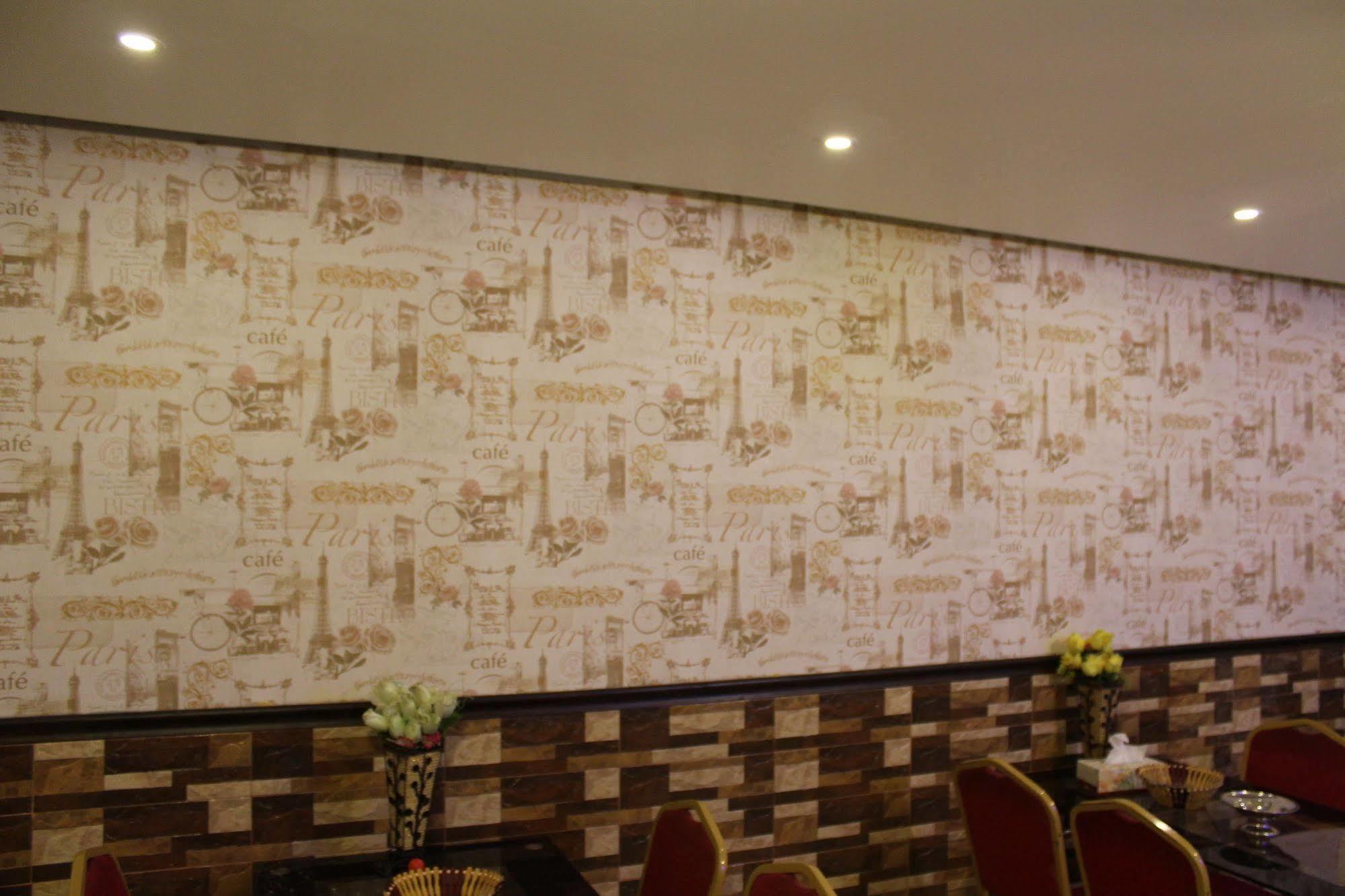 Sutchi Hotel Dubai Bagian luar foto