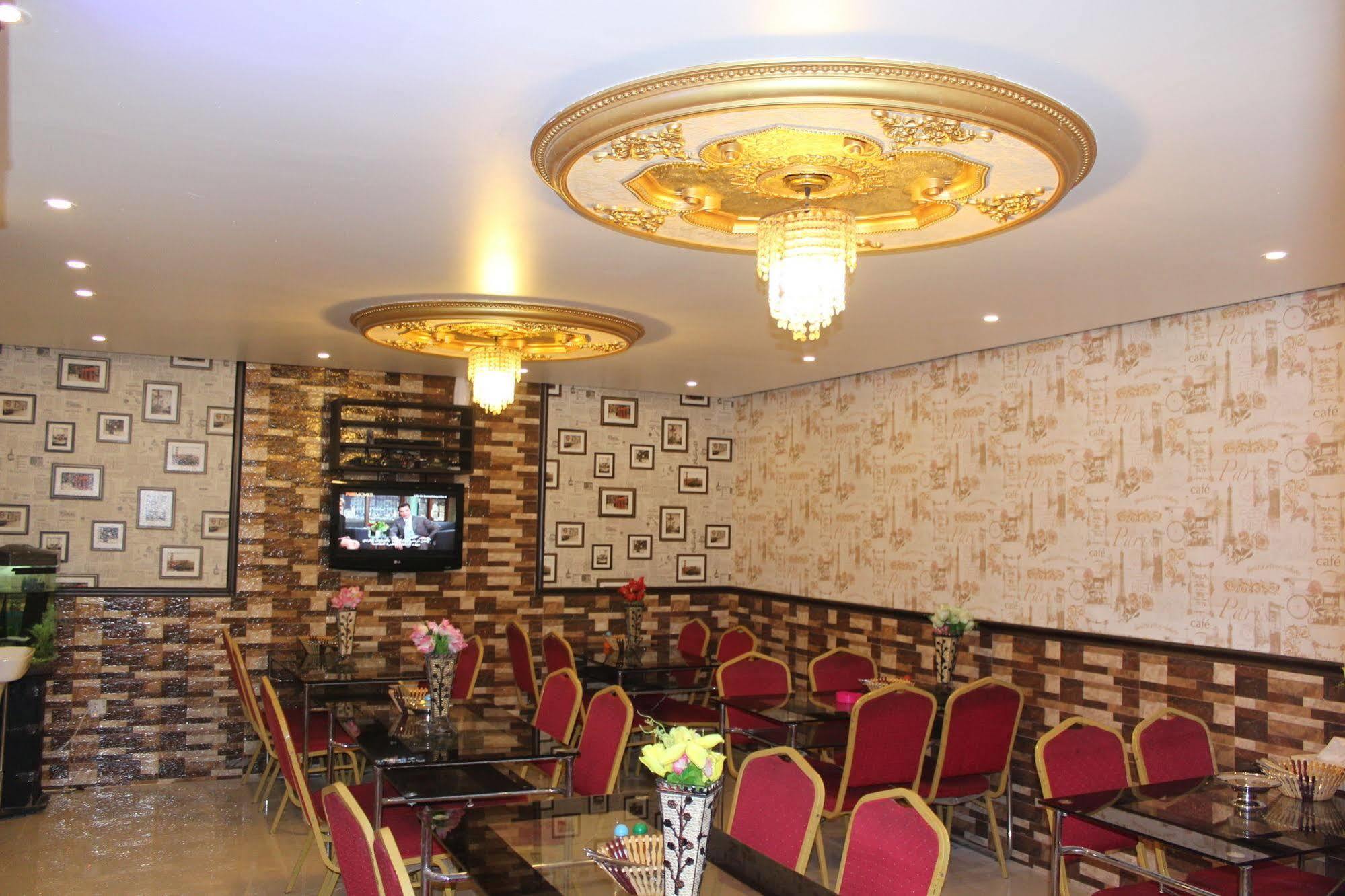 Sutchi Hotel Dubai Bagian luar foto